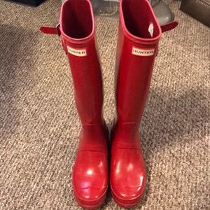 Size 8 women’s red knee high hunter boots
